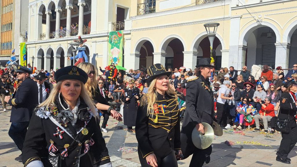 Πάτρα: Μεγάλη παρέλαση Καρναβαλιού 2026 - Δείτε πάνω από 300 φωτογραφίες