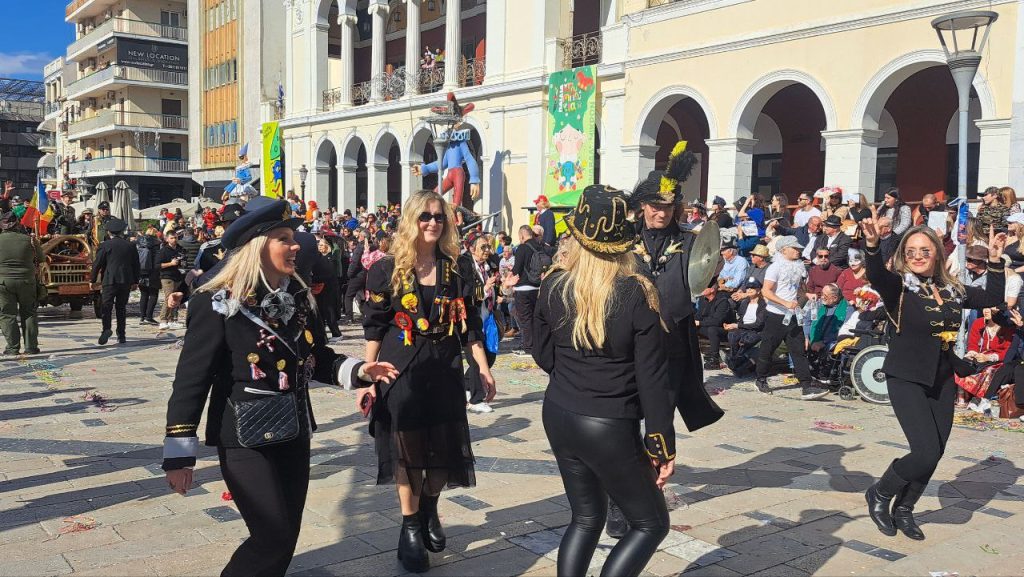 Πάτρα: Μεγάλη παρέλαση Καρναβαλιού 2026 - Δείτε πάνω από 300 φωτογραφίες