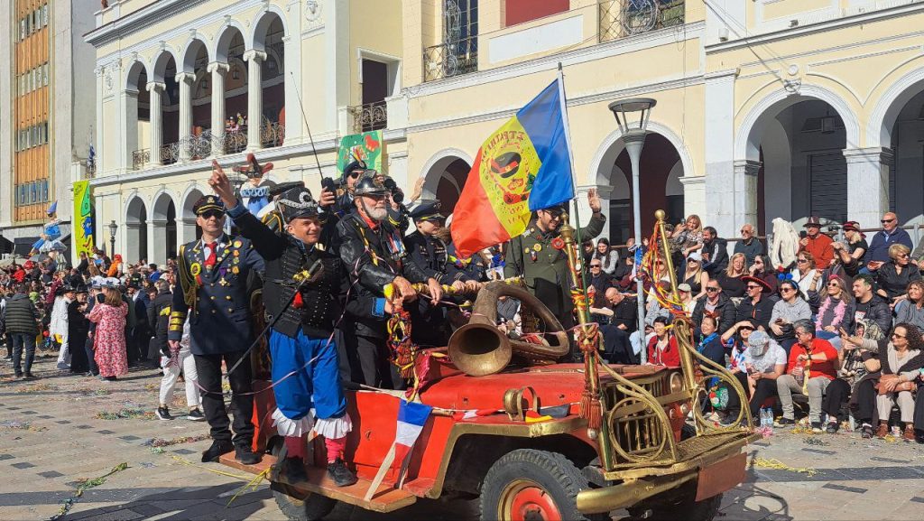 Πάτρα: Μεγάλη παρέλαση Καρναβαλιού 2026 - Δείτε πάνω από 300 φωτογραφίες