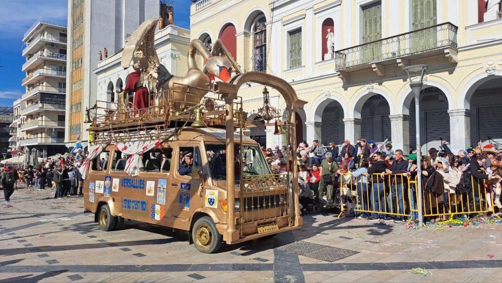 Πάτρα: Μεγάλη παρέλαση Καρναβαλιού 2026 - Δείτε πάνω από 300 φωτογραφίες