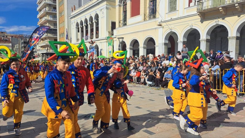 Πάτρα: Μεγάλη παρέλαση Καρναβαλιού 2026 - Δείτε πάνω από 300 φωτογραφίες