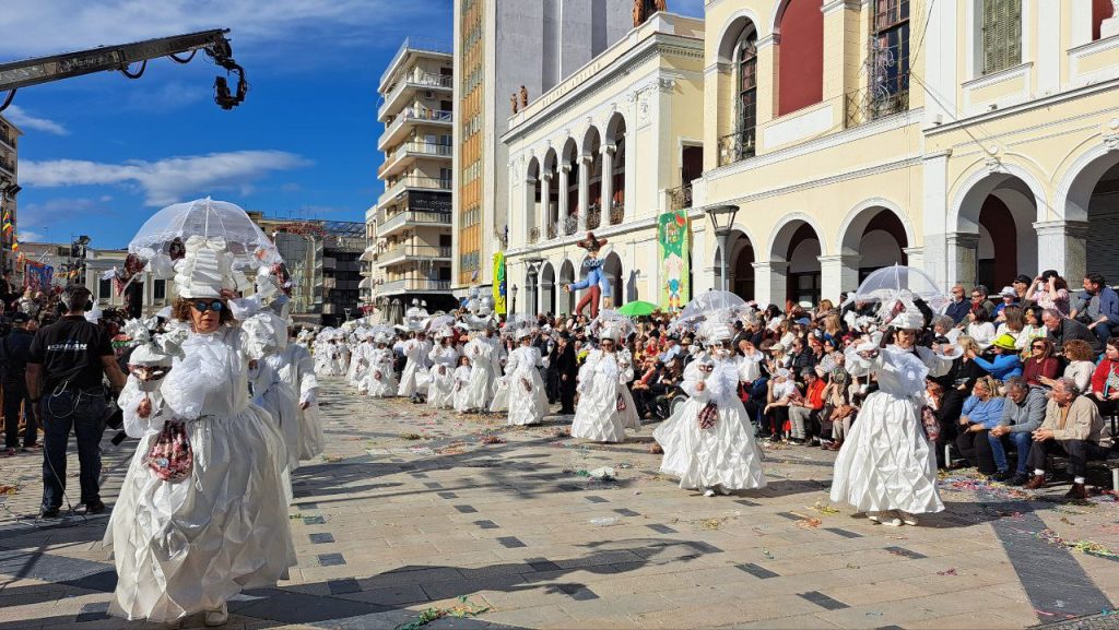 Πάτρα: Μεγάλη παρέλαση Καρναβαλιού 2026 - Δείτε πάνω από 300 φωτογραφίες