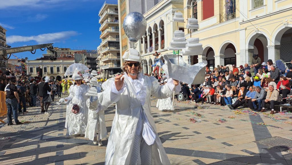 Πάτρα: Μεγάλη παρέλαση Καρναβαλιού 2026 - Δείτε πάνω από 300 φωτογραφίες