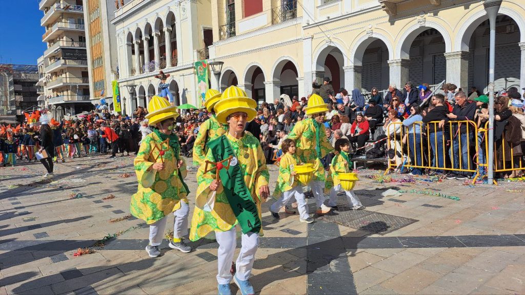 Πάτρα: Μεγάλη παρέλαση Καρναβαλιού 2026 - Δείτε πάνω από 300 φωτογραφίες