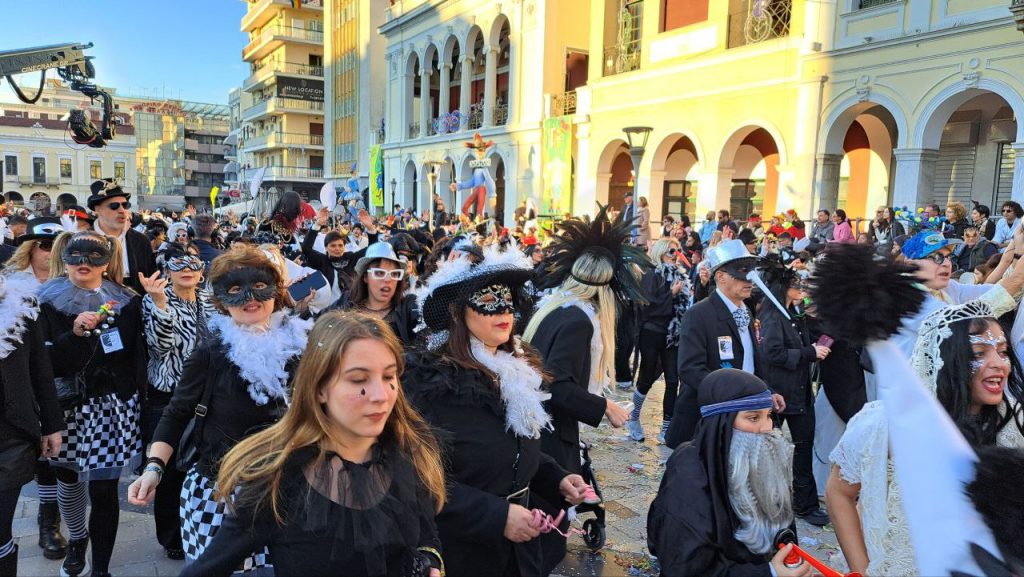 Πάτρα: Μεγάλη παρέλαση Καρναβαλιού 2026 - Δείτε πάνω από 300 φωτογραφίες