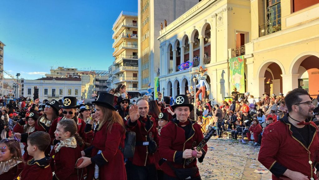 Πάτρα: Μεγάλη παρέλαση Καρναβαλιού 2026 - Δείτε πάνω από 300 φωτογραφίες