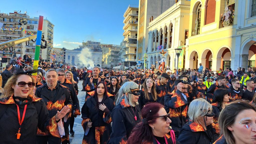 Πάτρα: Μεγάλη παρέλαση Καρναβαλιού 2026 - Δείτε πάνω από 300 φωτογραφίες