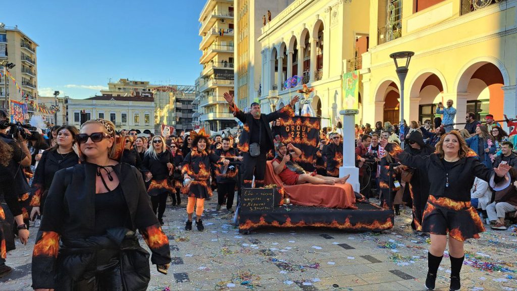 Πάτρα: Μεγάλη παρέλαση Καρναβαλιού 2026 - Δείτε πάνω από 300 φωτογραφίες