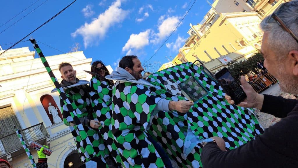 Πάτρα: Μεγάλη παρέλαση Καρναβαλιού 2026 - Δείτε πάνω από 300 φωτογραφίες