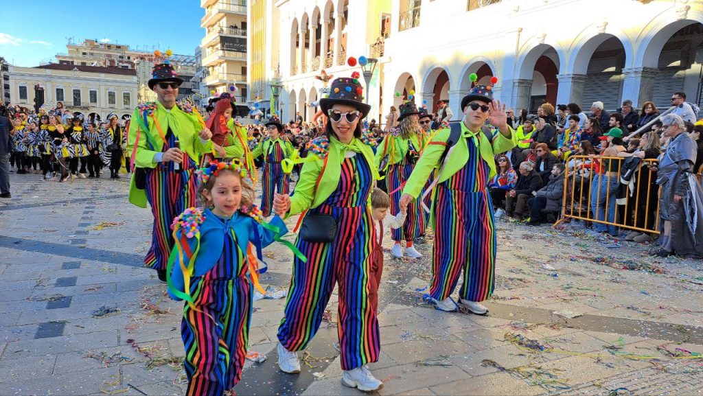 Πάτρα: Μεγάλη παρέλαση Καρναβαλιού 2026 - Δείτε πάνω από 300 φωτογραφίες