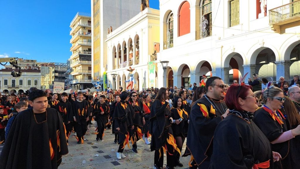 Πάτρα: Μεγάλη παρέλαση Καρναβαλιού 2026 - Δείτε πάνω από 300 φωτογραφίες