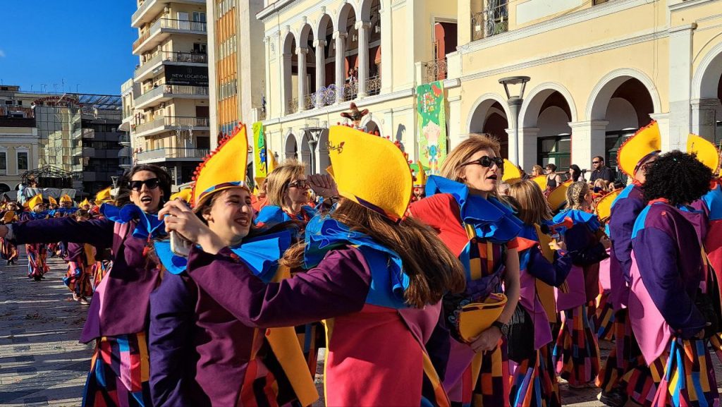 Πάτρα: Μεγάλη παρέλαση Καρναβαλιού 2026 - Δείτε πάνω από 300 φωτογραφίες