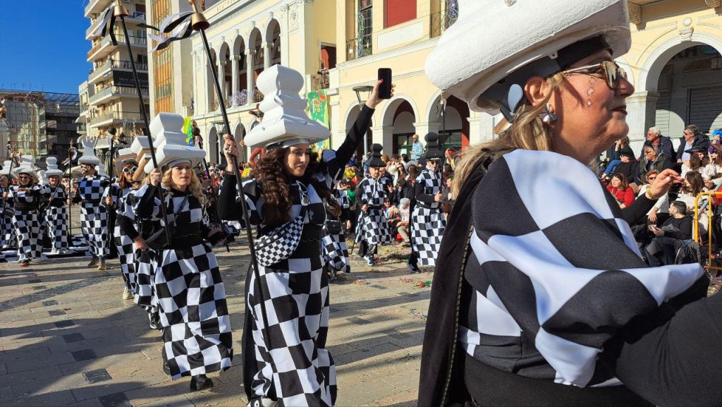 Πάτρα: Μεγάλη παρέλαση Καρναβαλιού 2026 - Δείτε πάνω από 300 φωτογραφίες