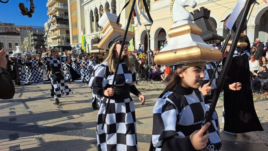 Πάτρα: Μεγάλη παρέλαση Καρναβαλιού 2026 - Δείτε πάνω από 300 φωτογραφίες