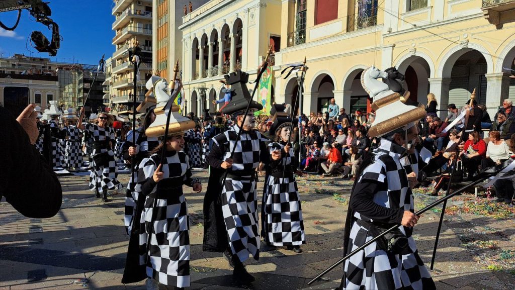 Πάτρα: Μεγάλη παρέλαση Καρναβαλιού 2026 - Δείτε πάνω από 300 φωτογραφίες