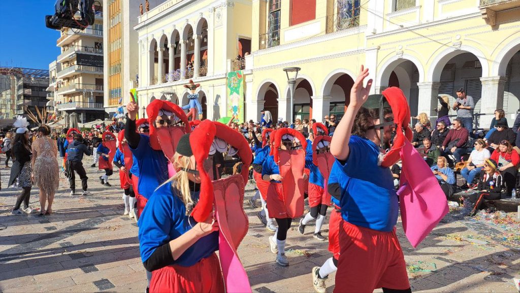 Πάτρα: Μεγάλη παρέλαση Καρναβαλιού 2026 - Δείτε πάνω από 300 φωτογραφίες