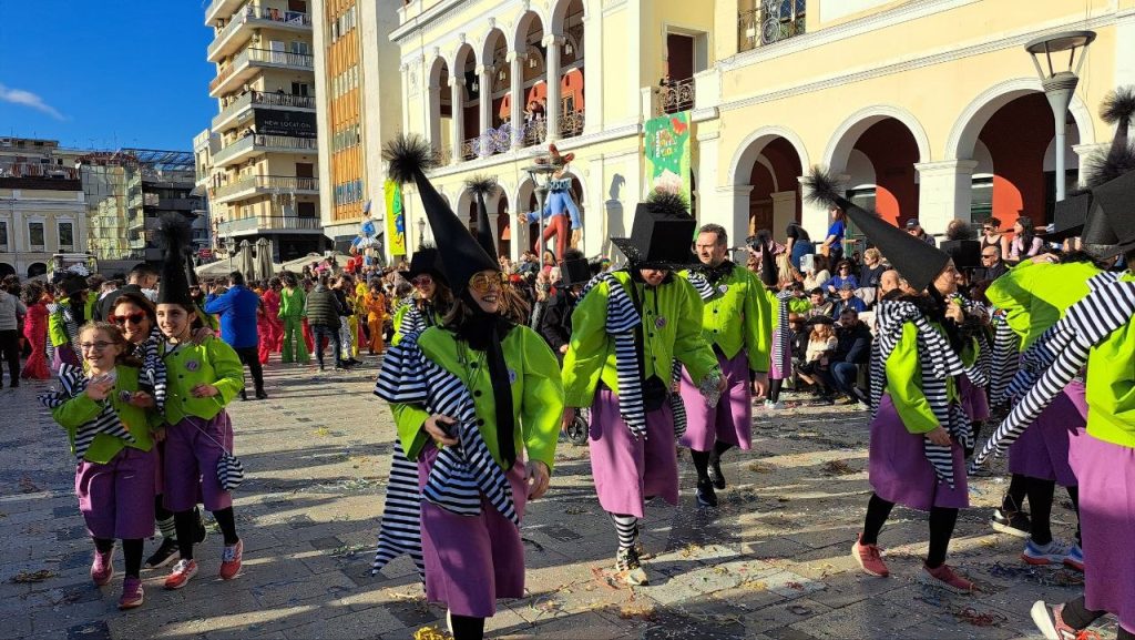 Πάτρα: Μεγάλη παρέλαση Καρναβαλιού 2026 - Δείτε πάνω από 300 φωτογραφίες