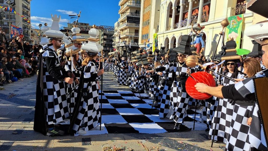 Πάτρα: Μεγάλη παρέλαση Καρναβαλιού 2026 - Δείτε πάνω από 300 φωτογραφίες
