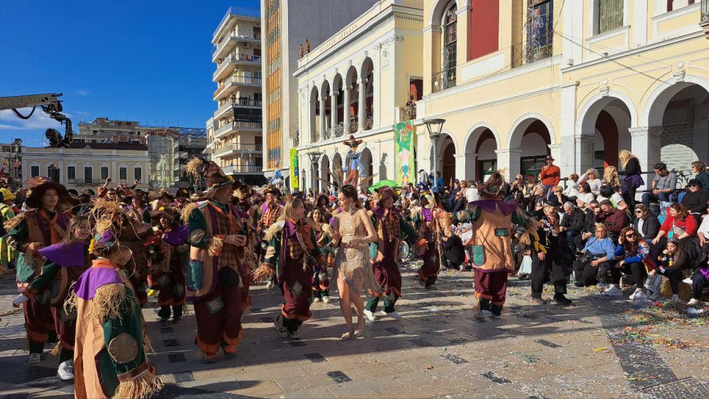 Πάτρα: Μεγάλη παρέλαση Καρναβαλιού 2026 - Δείτε πάνω από 300 φωτογραφίες