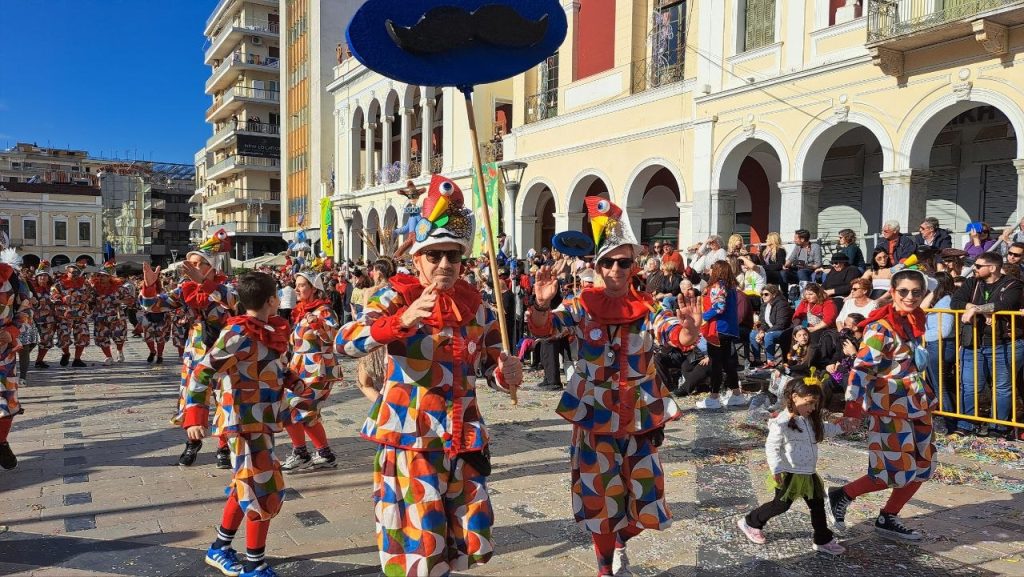 Πάτρα: Μεγάλη παρέλαση Καρναβαλιού 2026 - Δείτε πάνω από 300 φωτογραφίες