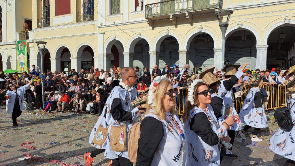 Πάτρα: Μεγάλη παρέλαση Καρναβαλιού 2026 - Δείτε πάνω από 300 φωτογραφίες