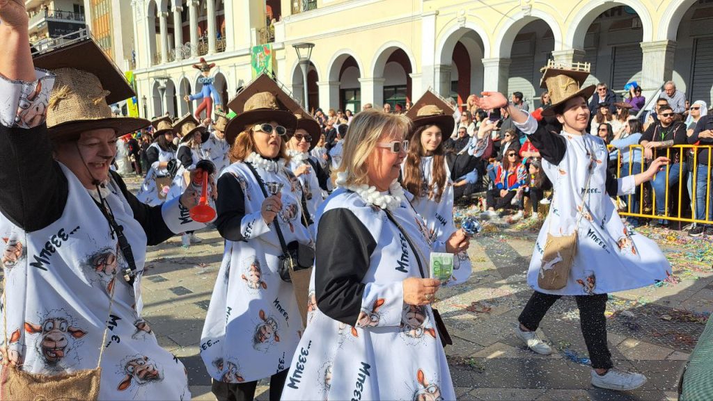 Πάτρα: Μεγάλη παρέλαση Καρναβαλιού 2026 - Δείτε πάνω από 300 φωτογραφίες