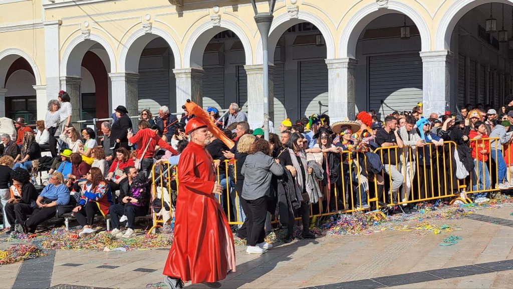 Πάτρα: Μεγάλη παρέλαση Καρναβαλιού 2026 - Δείτε πάνω από 300 φωτογραφίες