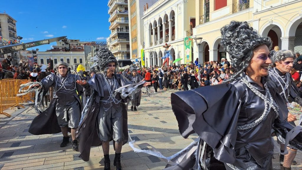 Πάτρα: Μεγάλη παρέλαση Καρναβαλιού 2026 - Δείτε πάνω από 300 φωτογραφίες