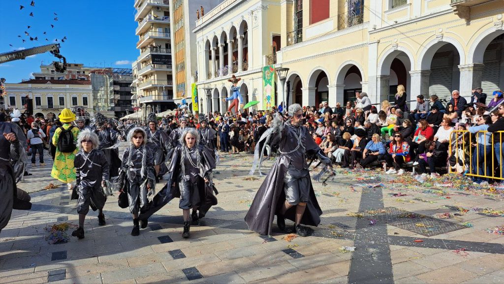 Πάτρα: Μεγάλη παρέλαση Καρναβαλιού 2026 - Δείτε πάνω από 300 φωτογραφίες