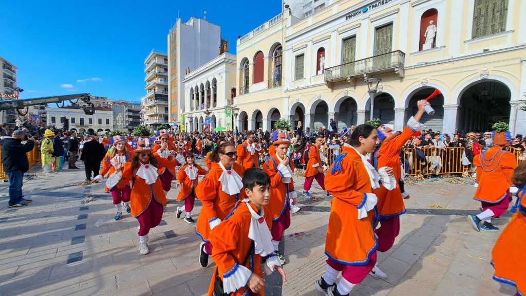 Πάτρα: Μεγάλη παρέλαση Καρναβαλιού 2026 - Δείτε πάνω από 300 φωτογραφίες