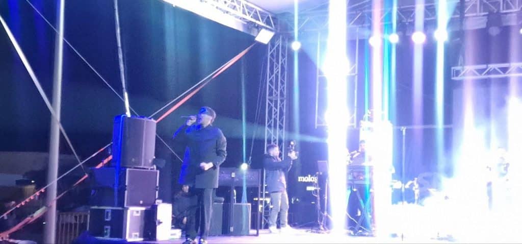 Δείτε φωτό και βίντεο! Χιλιάδες στην τελετή λήξης του Καρναβαλιού! Δείτε το σημείο που οι καρναβαλιστές αποθέωσαν τον Πελετίδη Δείτε φωτό και βίντεο! Χιλιάδες στην τελετή λήξης του Καρναβαλιού! Δείτε το σημείο που οι καρναβαλιστές αποθέωσαν τον Πελετίδη