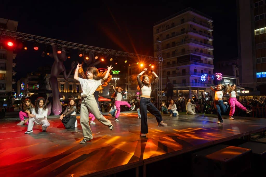 Πάτρα: Μοναδικό χορευτικό υπερθέαμα από τις Σχολές Χορού - Δείτε φωτό