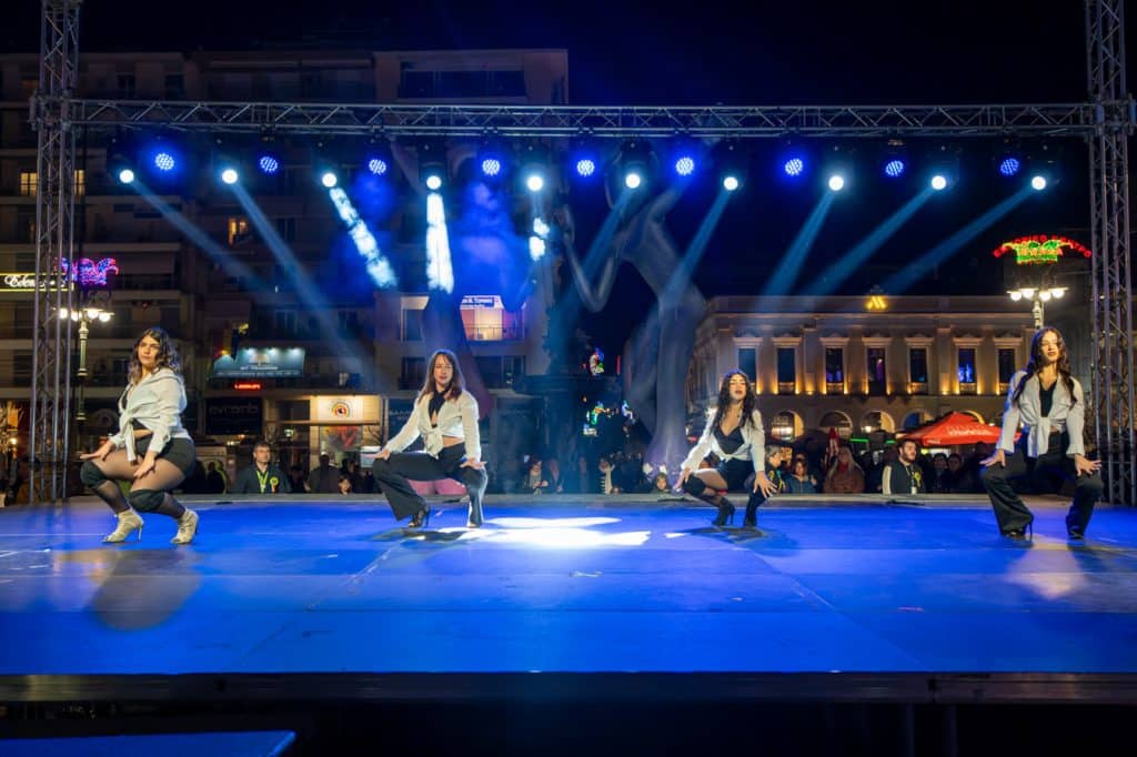 Πάτρα: Μοναδικό χορευτικό υπερθέαμα από τις Σχολές Χορού - Δείτε φωτό