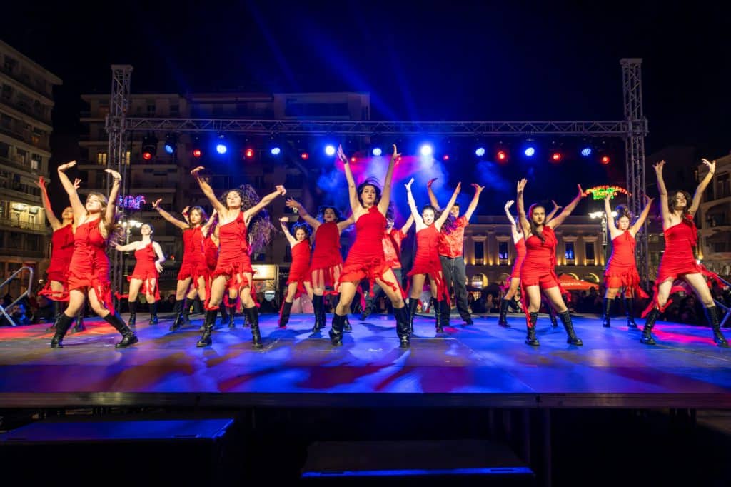 Πάτρα: Μοναδικό χορευτικό υπερθέαμα από τις Σχολές Χορού - Δείτε φωτό