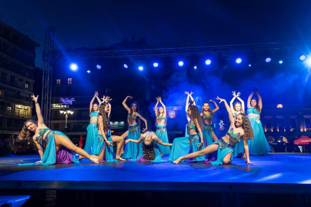 Πάτρα: Μοναδικό χορευτικό υπερθέαμα από τις Σχολές Χορού - Δείτε φωτό