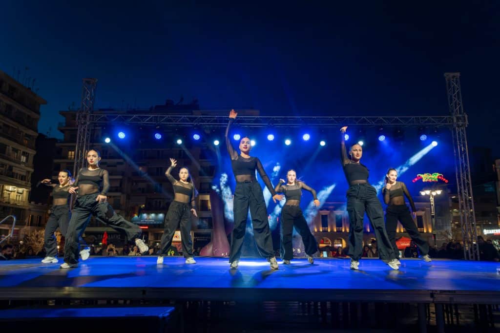 Πάτρα: Μοναδικό χορευτικό υπερθέαμα από τις Σχολές Χορού - Δείτε φωτό