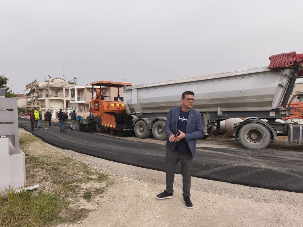 Σύγχρονο οδικό δίκτυο αποκτά η είσοδος της Βάρδας μετά από 30 χρόνια αναμονής - φωτο