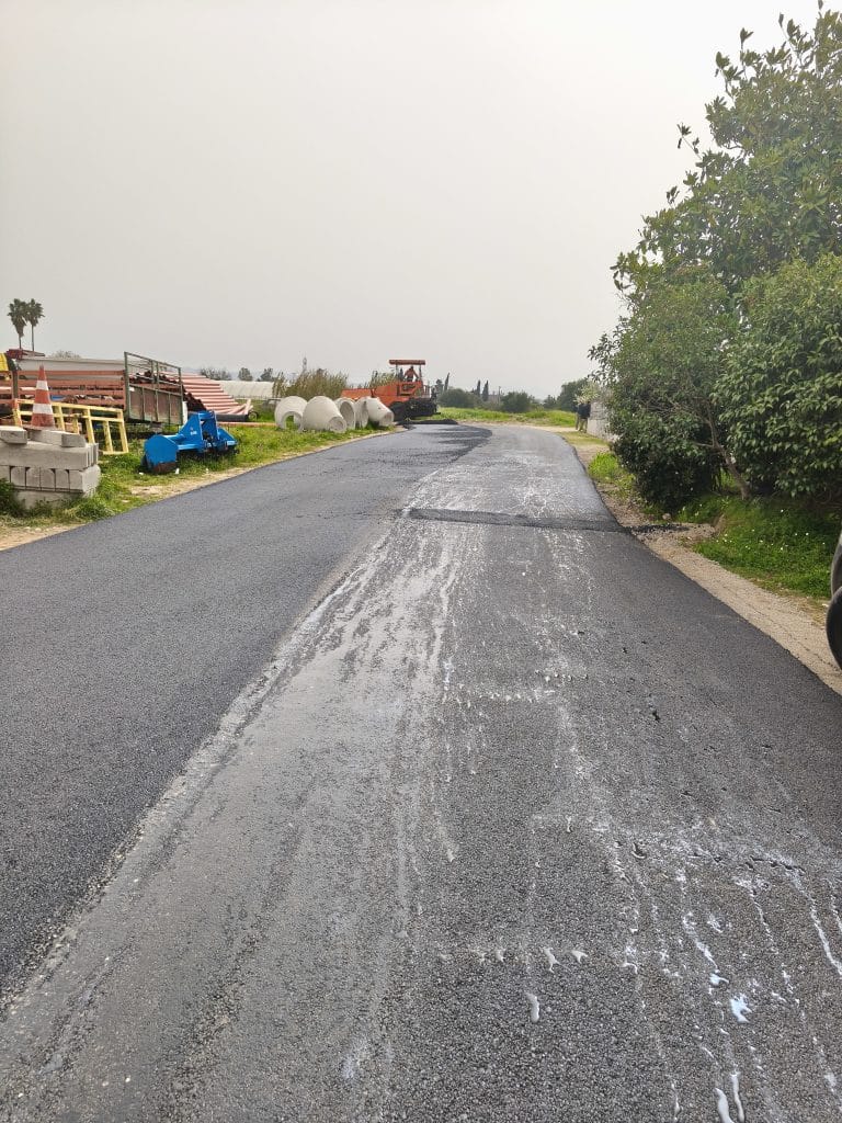 Σύγχρονο οδικό δίκτυο αποκτά η είσοδος της Βάρδας μετά από 30 χρόνια αναμονής - φωτο