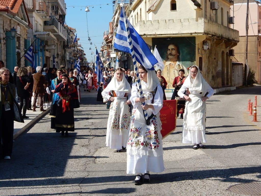 Η Φιλαρμονική του Ιερού Ναού Αγίου Διονυσίου Πατρών στο Μεσολόγγι - φωτο