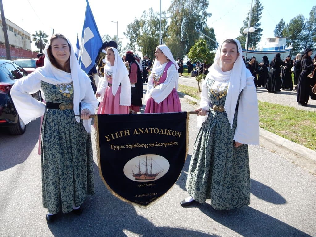 Η Φιλαρμονική του Ιερού Ναού Αγίου Διονυσίου Πατρών στο Μεσολόγγι - φωτο
