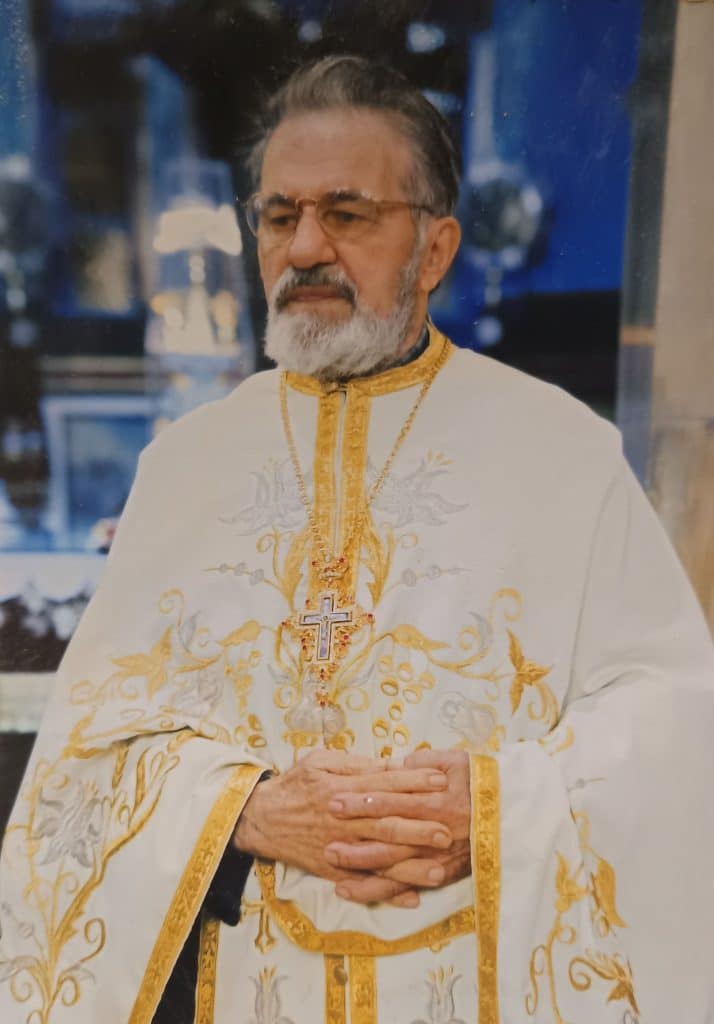 Πάτρα: Θρήνος για τον πατέρα Αθανάσιο - "Εφυγε" ένας αξιαγάπητος και πολυγραφότατος ιερέας - φωτό