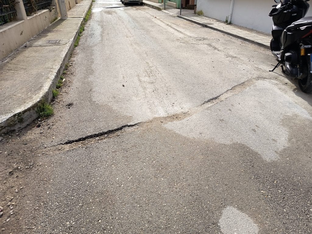 Πάτρα: Πέρασε μήνας και δεν έχουν αποκατασταθεί τα έργα στην Αρόη