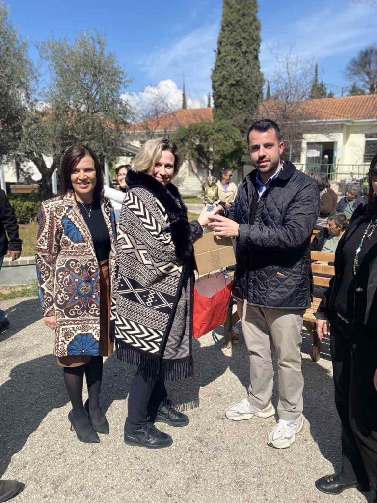 φωτο - Ο Σύλλογος Αρκάδων Πάτρας συμμετείχε στις επετειακές εκδηλώσεις για την εθνική επέτειο της 25ης Μαρτίου