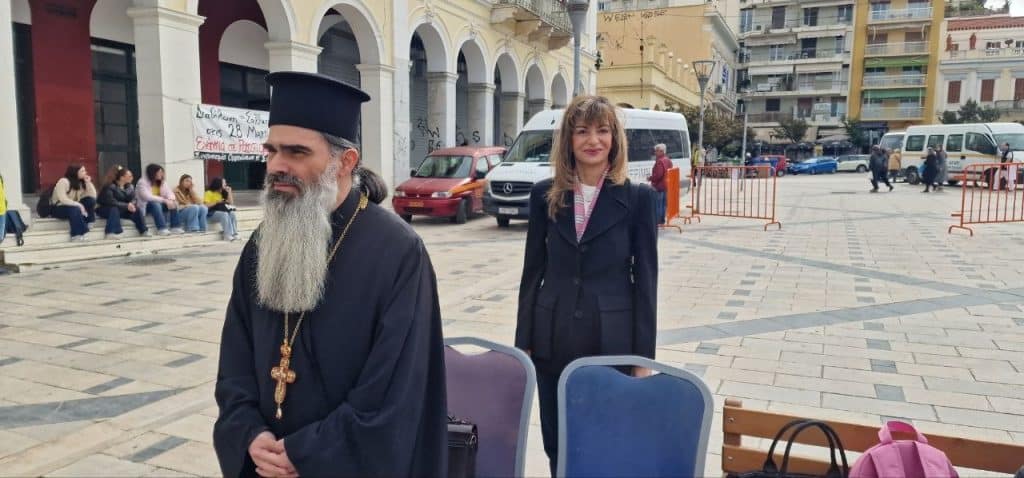 Πάτρα: Συγκινητική εκδήλωση για τα παδιά με σύνδρομο Down στην Πλ. Γεωργίου -φωτο