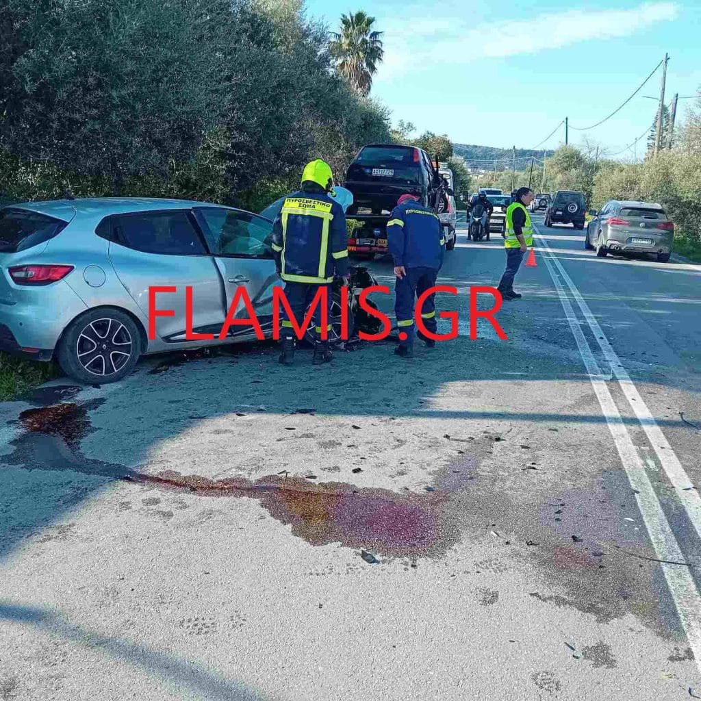 Πάτρα - Φωτό: Απεγκλώβισαν τραυματία στο τροχαίο στα Βραχνέϊκα! Ενας ακόμη στο Νοσοκομείο