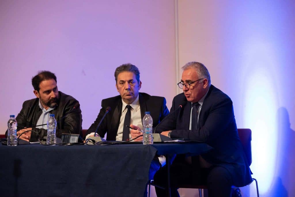 Αχαϊα - φωτό: Ασφαλής… η αναρρίχηση με τον οδοντωτό στο forum του «Ημερήσιου»