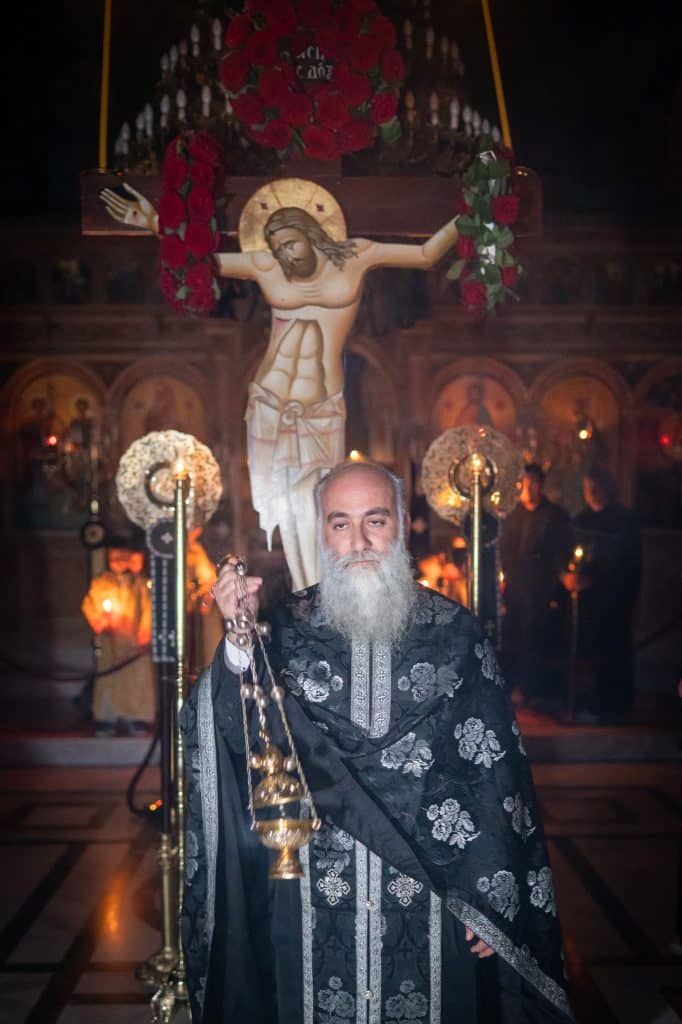 Σήμερον κρεμάται επί ξύλου στον Ι.Ν. Αγίων Θεοδώρων Δεμενίκων - φωτο