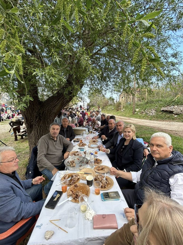 Στις εκδηλώσεις στο Ανω Σούλι η Γεωργία Ντάτσικα - φωτο