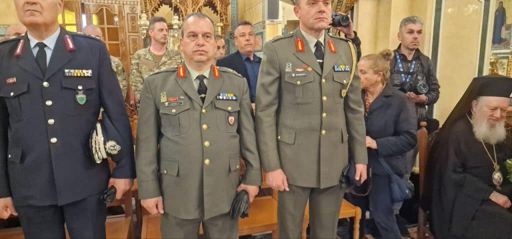 Δείτε δεκάδες φωτό! Πάνω από 12.000 στην πομπή για την έξοδο του Μεσολογγίου -Τμήματα από την Πάτρα