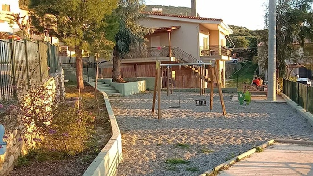 Πάτρα: Δύο ακόμα νέες παιδικές χαρές σε Ελεκίστρα και Αγία Λαύρα Πάτρα: Δύο ακόμα νέες παιδικές χαρές σε Ελεκίστρα και Αγία Λαύρα